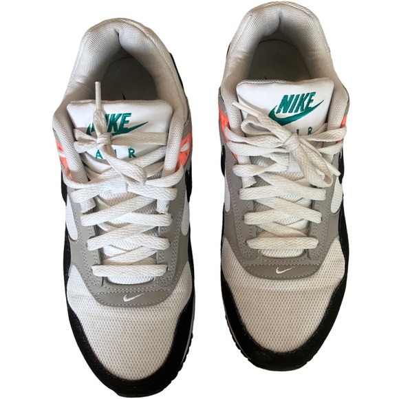 Nike Air Sneakers - Picture 7 of 7